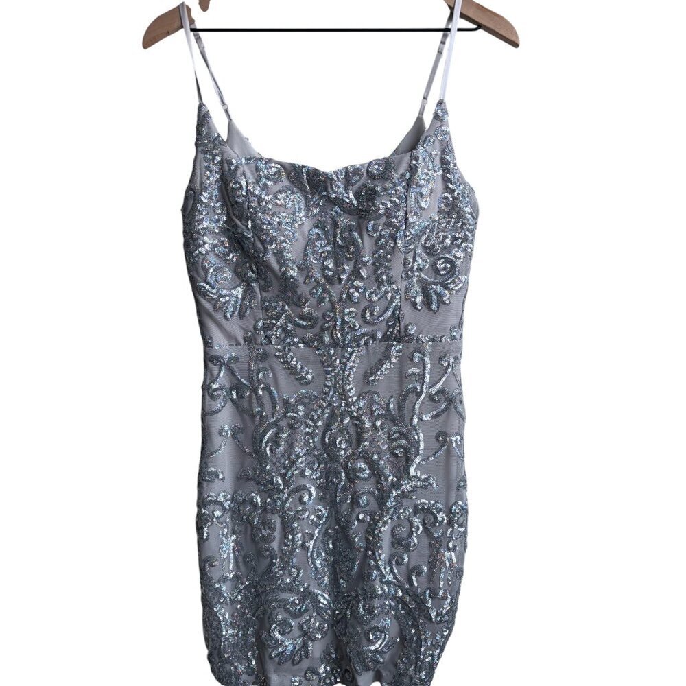 B. Darlin Formal Silver Sequin Bodycon Mini Dress Formal Homecoming - Picture 3 of 9
